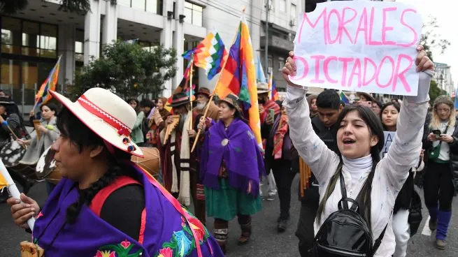 El Foro por la Democracia y la Libertad de los Presos Políticos enfatiza la necesidad de un plan sostenido de lucha para recuperar el Estado de Derecho en Jujuy y garantizar el respeto a los derechos humanos de la población. Ante la crisis política y las graves violaciones a los derechos civiles denunciadas en la provincia, estas organizaciones se comprometen a seguir apoyando a aquellos que han sido afectados y a trabajar incansablemente para restablecer la paz y la justicia en la región.